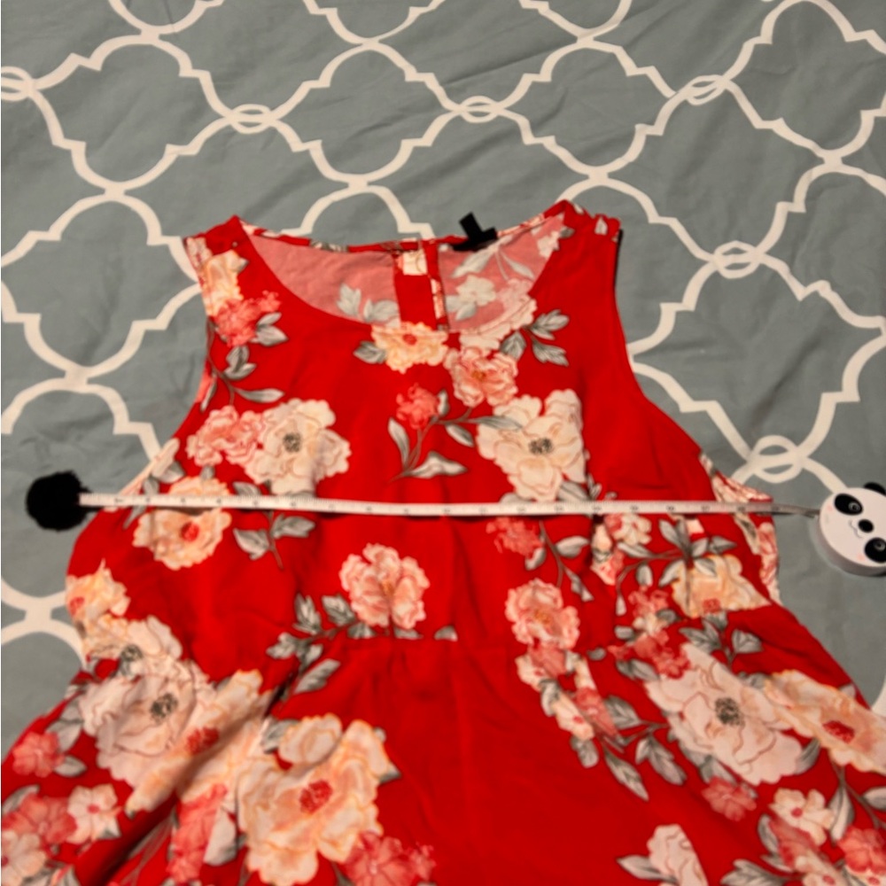 Torrid Red Floral Tunic Tank - Picture 2 of 5
